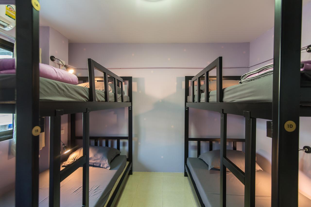 Full stop. Hostel Patong Exterior foto